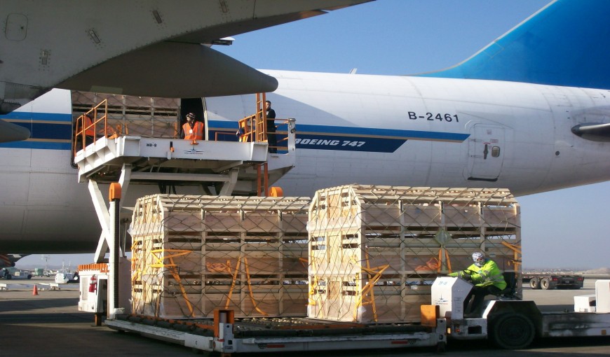 广坝农场到深圳空运公司